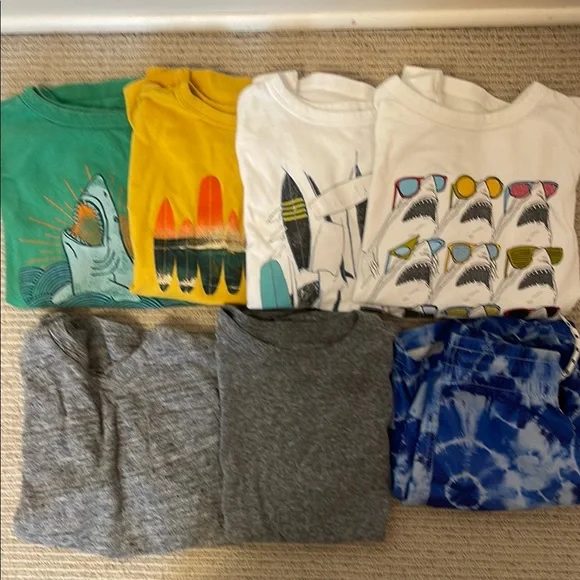 GapKids graphic tee / swim shorts bundle - Picture 1 of 5